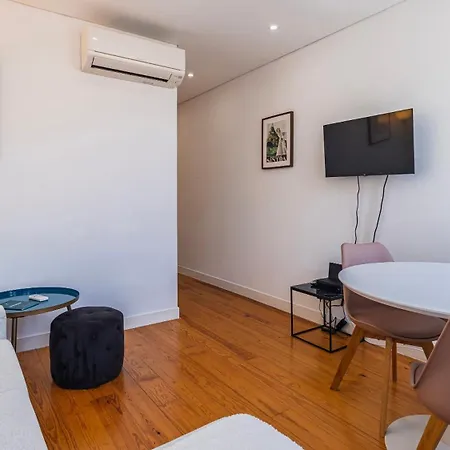 Apartamento Bright 1br Flat In Bairro Alto By Lovelystay