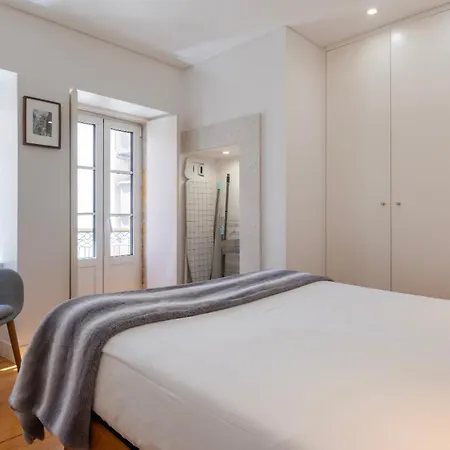 Bright 1br Flat In Bairro Alto By Lovelystay Apartamento Lisboa